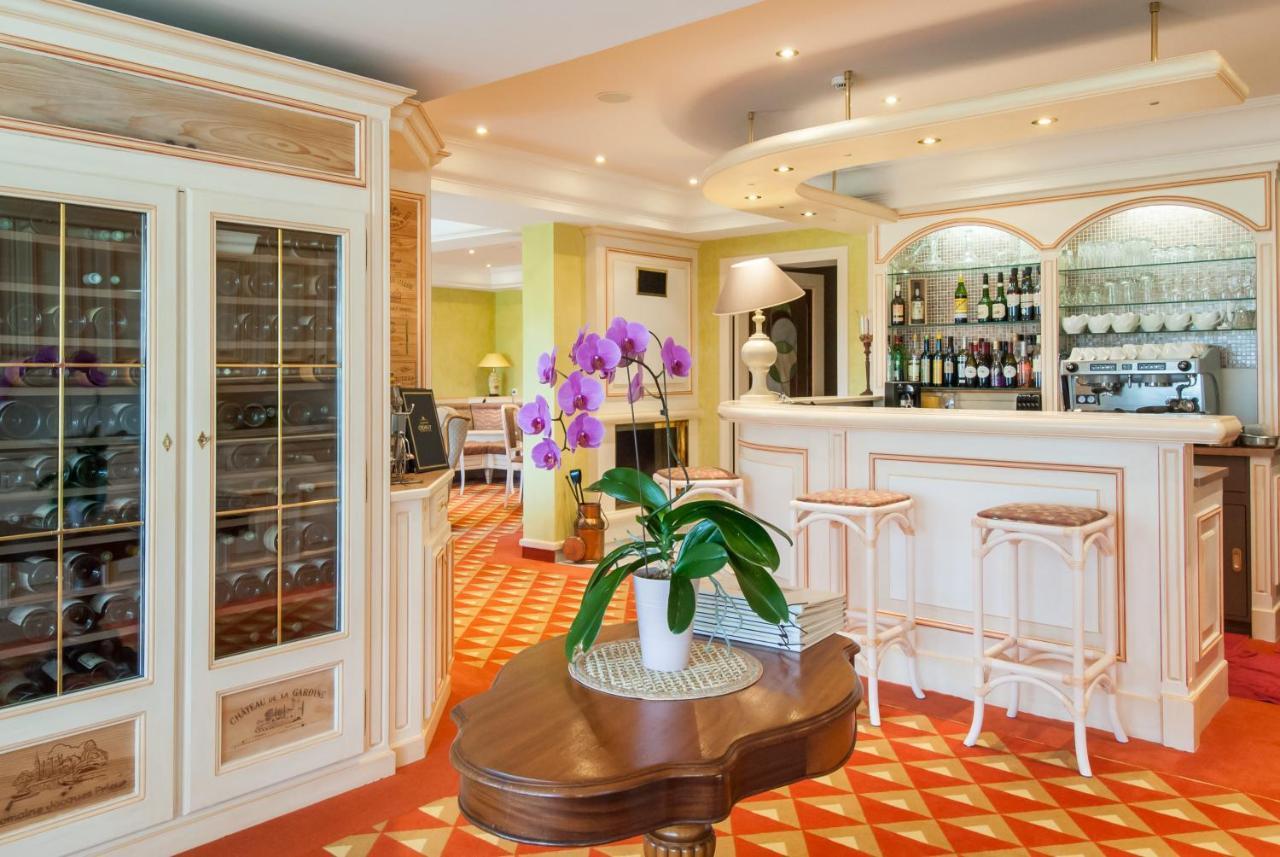 Au Gay Sejour Hotel Faverges Luaran gambar